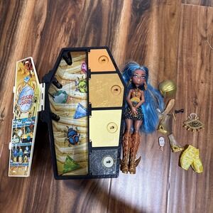 Skulltimate Secrets  Monster High Doll
